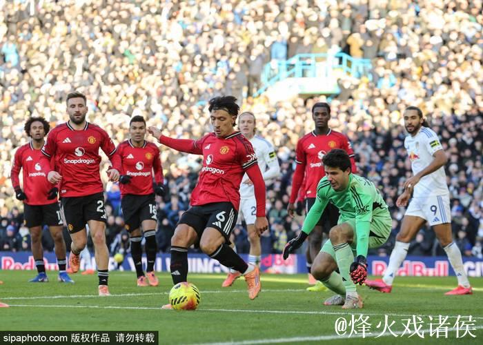 英超-库尼亚建功舍什科错失良机 曼联与利兹联1-1战平