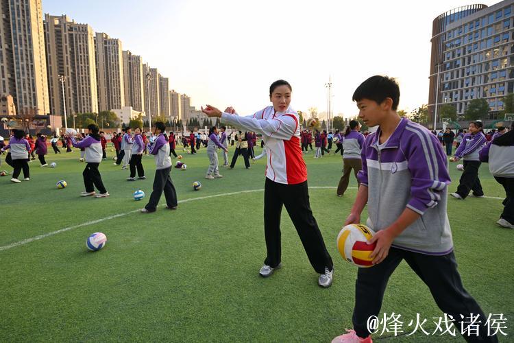 “冠军进校园”点燃合肥青少年体育热情
